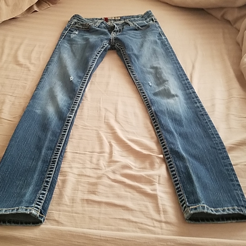 Buckle Jean's
